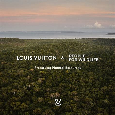 louis vuitton sui social|Louis Vuitton 2023 Environmental and Social Responsibility Reports.